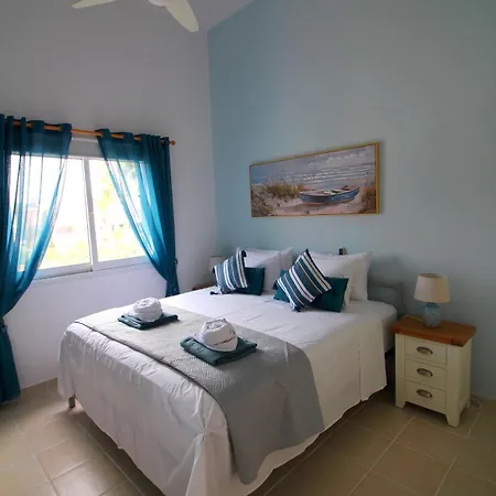 Апартаменты Limnaria Gardens *