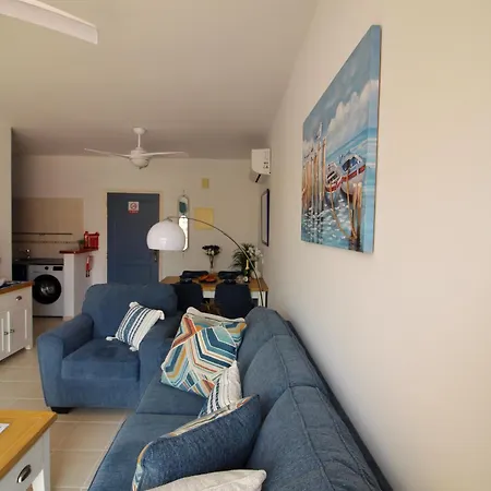 Limnaria Gardens Апартаменты Пафос