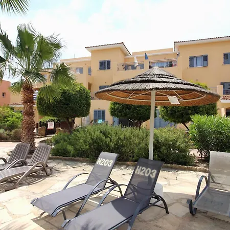 Апартаменты Limnaria Gardens